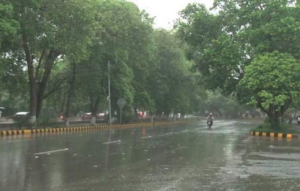 پنجاب کے مختلف شہروں میں موسلا دھار بارش سے موسم خوشگوار ہوگیا