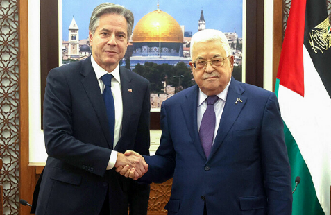 امریکی وزیر خارجہ کا اچانک دورہ غزہ، فلسطینی صدر سے ملے