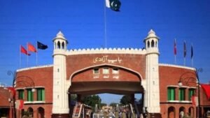 India releases 3 Pakistani prisoners, repatriates them through Wagah