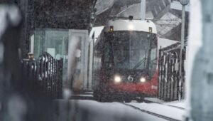 OC Transpo forced to pull trains after new Line 1 issue discovered