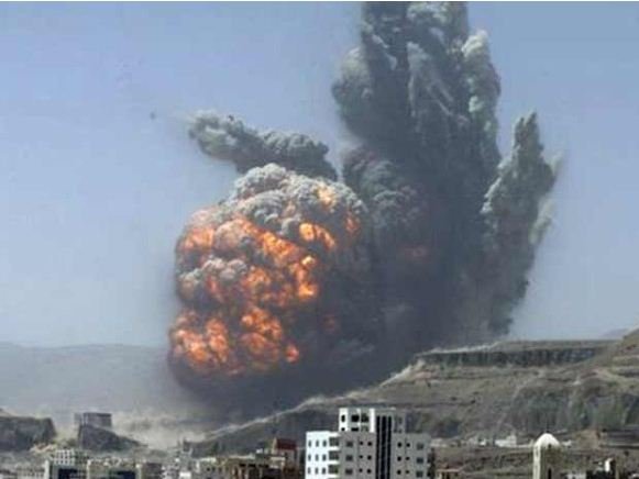 موخا ایئرپورٹ پر سعودی فضائی حملے، حوثیوں کی باب المندب کی جانب پیش قدمی