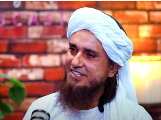 مفتی طارق مسعود کا ’ہر مرد کی چار شادیاں‘ کا بیان شوبز شخصیات نے ’انتہائی خطرناک‘ قرار دے دیا