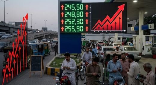 ایک دن میں پھر پٹرول مہنگا، مسلسل اضافوں کے پیچھے کیا عوامل کارفرما ہیں؟